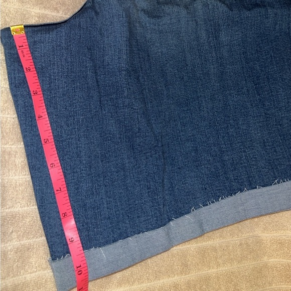 Calvin Klein Bermuda Shorts - Picture 11 of 11